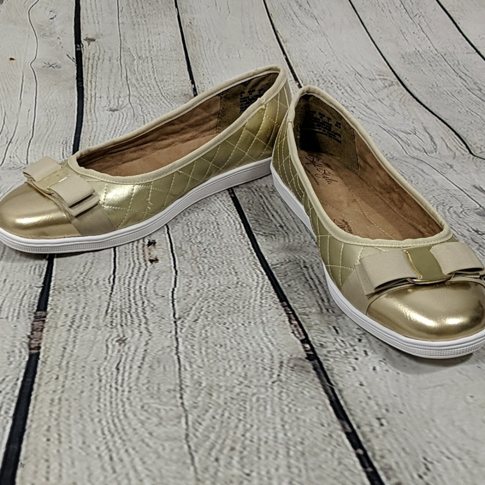 Hush puppies gold patent leather quilted slip on